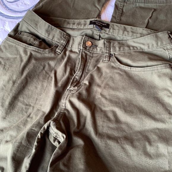 Banana Republic green chinos 34 x 32 - Picture 5 of 6